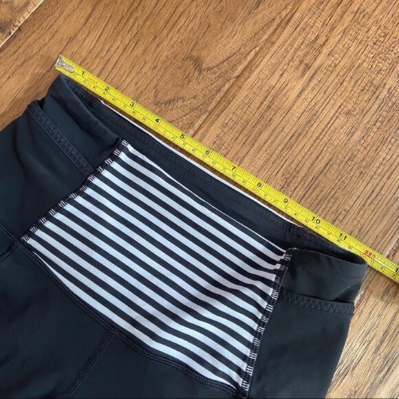 Lululemon Run: Ice Queen Pant Black / Classic Stripe Black White / Black size 4 - Picture 9 of 16